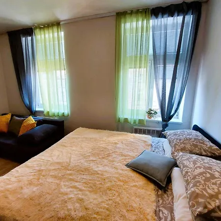 Apartment Csa #5 In The Historic Center Hradec Kralove