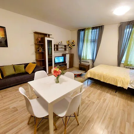 Appartement Csa #5 In The Historic Center Hradec Králové